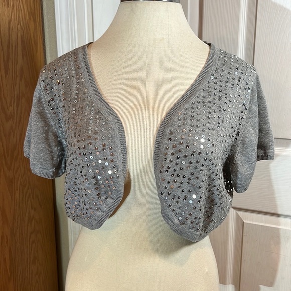 torrid Sweaters - Torrid sweater shrug size 2x, grey with sequins